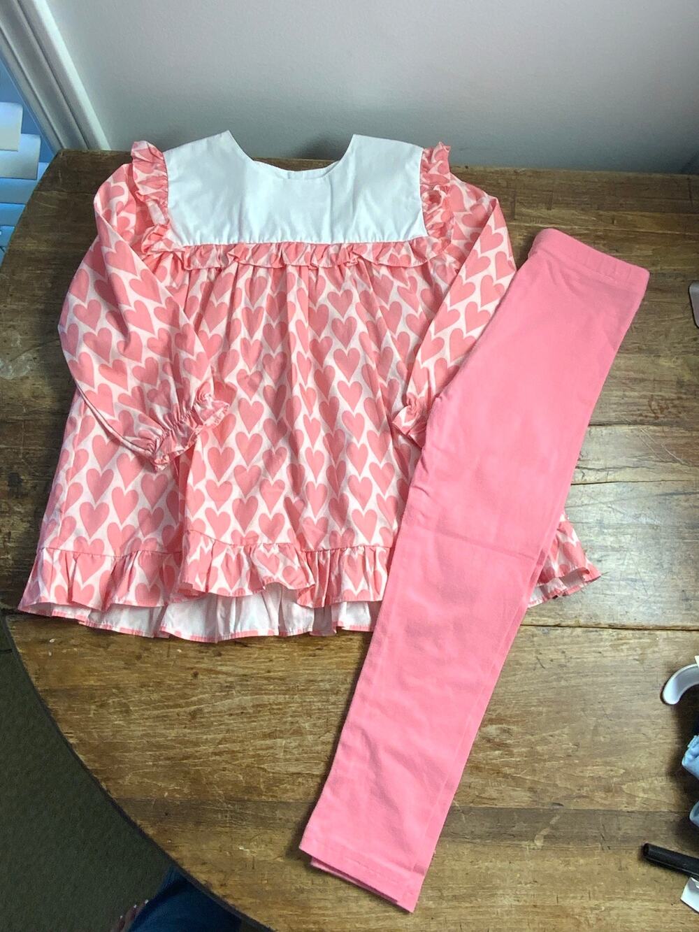 Stitchy Fish 2pc Girl's Valentine's Long sleeve/pants outfit size 4T‎